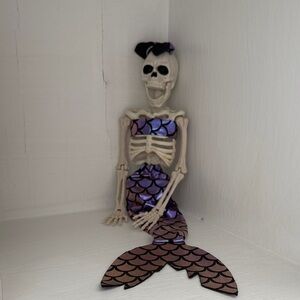 Skeleton Mermaid Halloween Decor